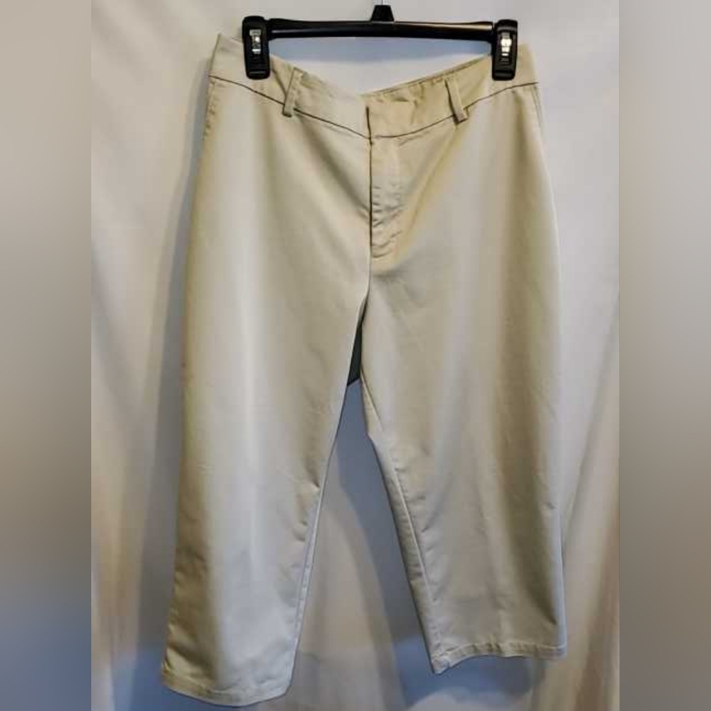 Dockers Tan Capris Classic Straight-Leg With Stretch